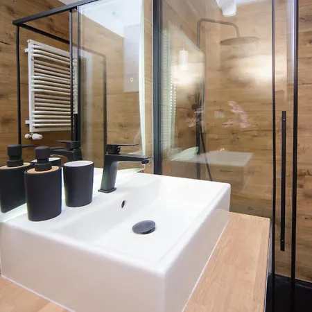 Maya's Flats & 104 - Letnica Apartman Gdańsk